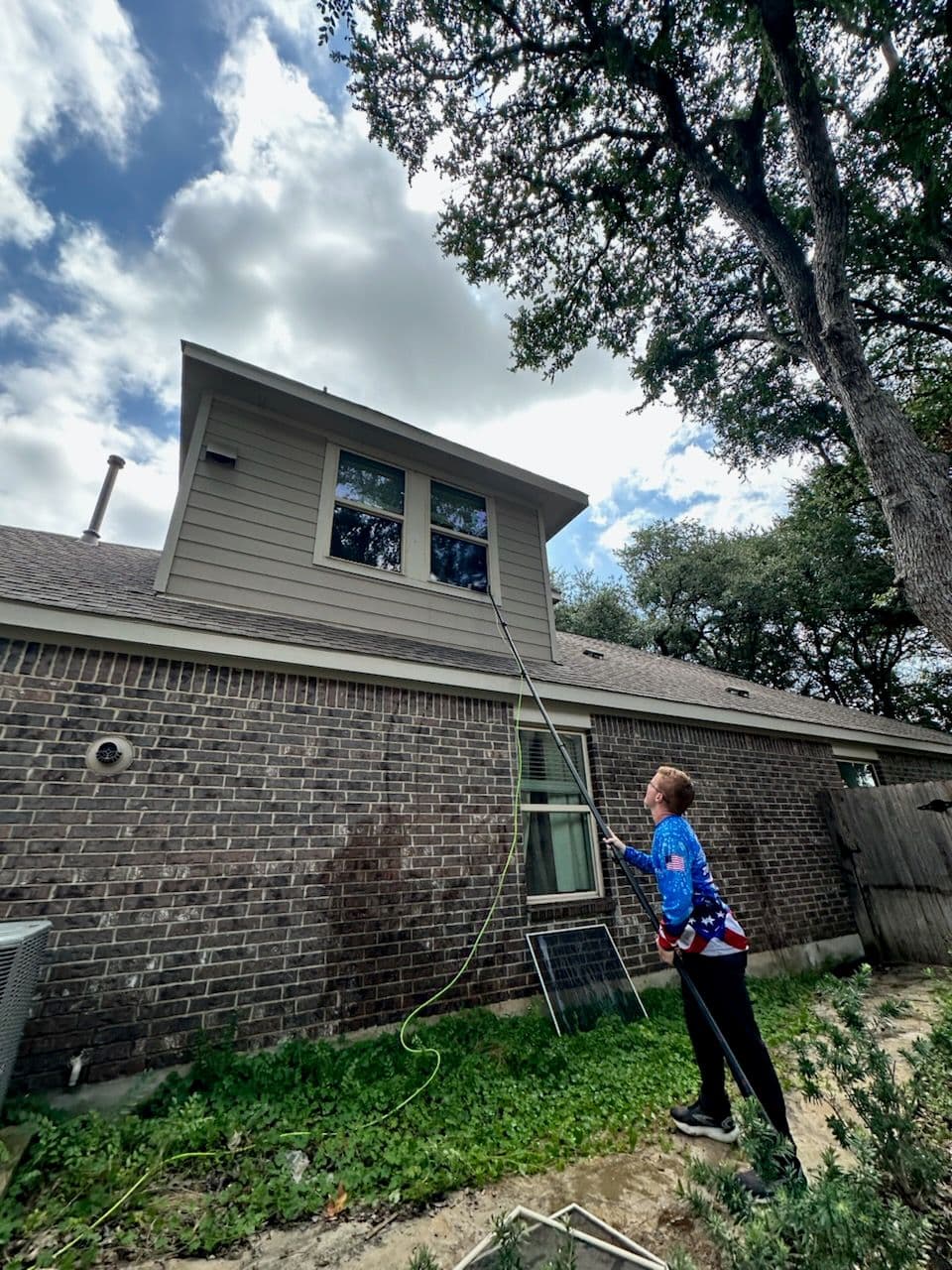 Project Reach New Heights for Sparkling Windows image